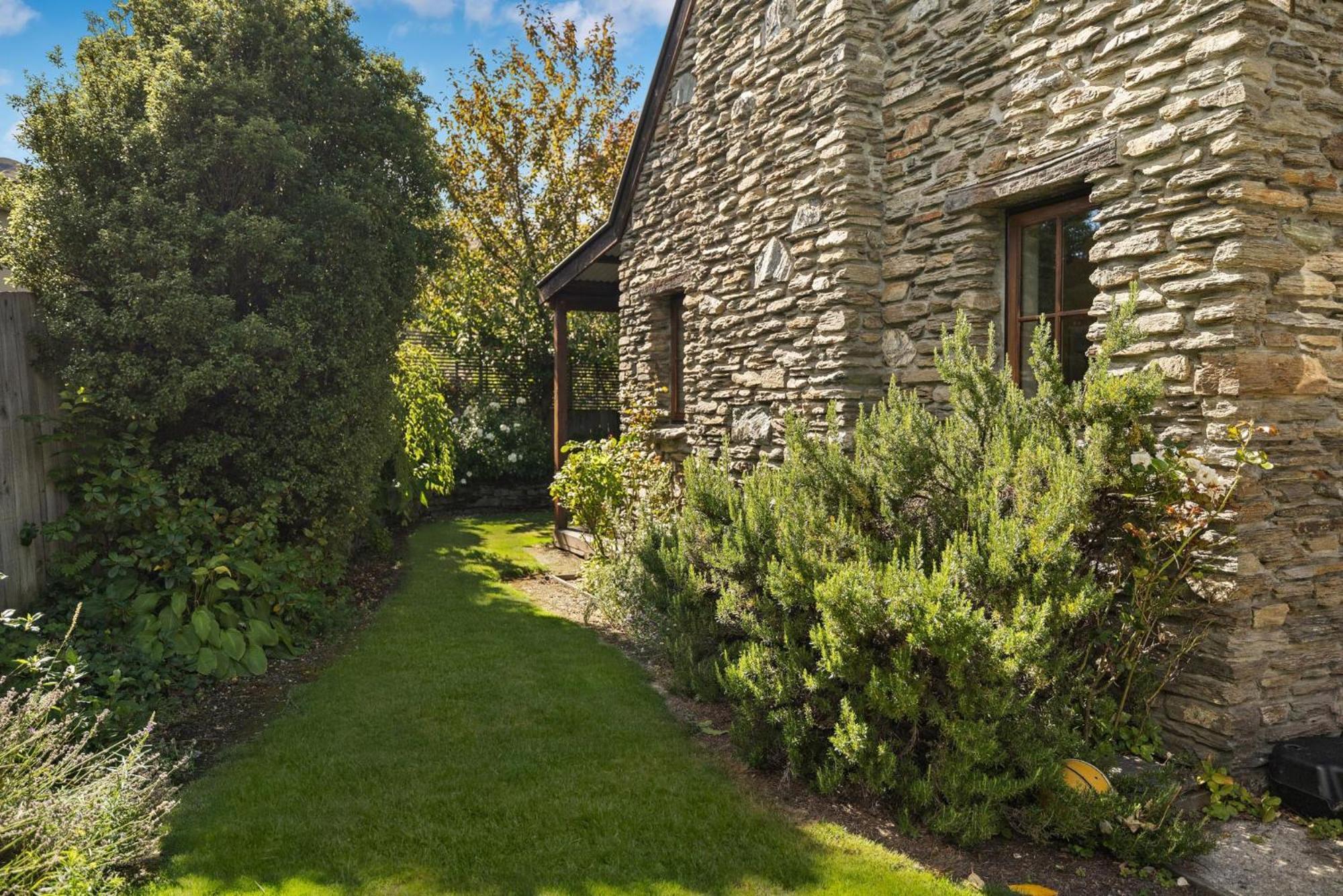 Maytime Cottage - Arrowtown Holiday Home Bagian luar foto